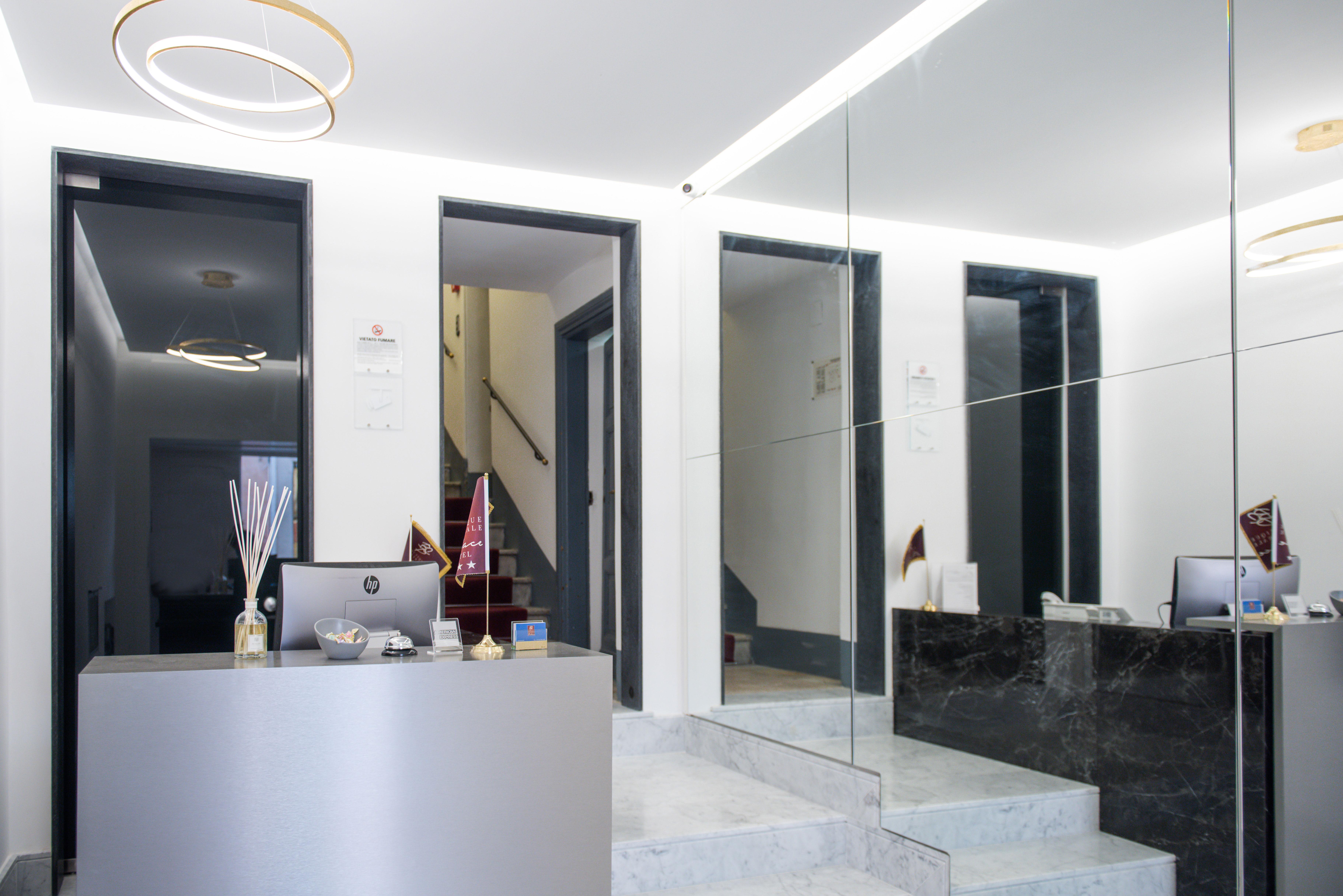 Boutique Centrale Palace Hotel Rome Exterior photo